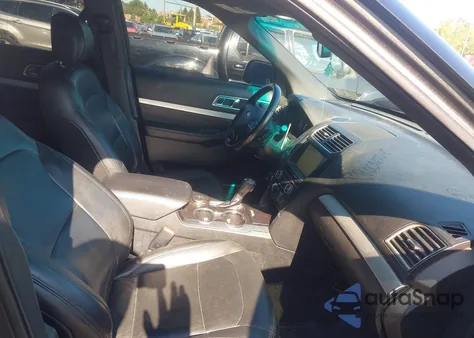 2016 Ford Explorer Xlt z USA, uszkodzony, nr VIN 1FM5K8DH4GGD19039